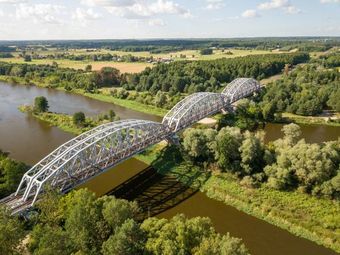 Most kolejowy we Fronołowie