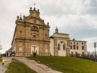 Szlak PTTK im. Stanisława Jeżewskiego Pętkowice - Święty Krzyż