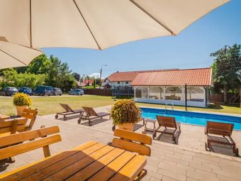 Bryza Jantar Domki z kominkami & Apartamenty z sauną