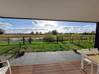 Apartament Deluxe 2-pokojowy z ogródkiem