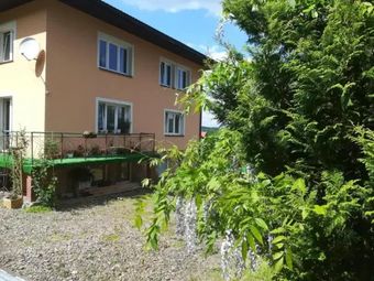 Domki pod Wiązem i Noclegi Pod Lasem