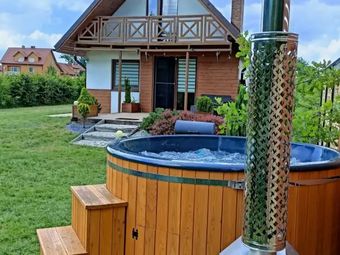 Domek nad Stawem z Jacuzzi