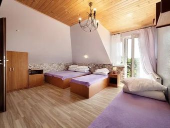 Pod Wyciągami W Leśnym Zaciszu