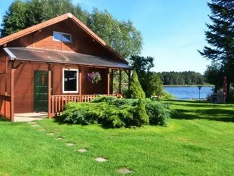 Domek letniskowy całoroczny nad jeziorem