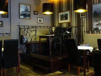 Restauracja-Kawiarnia "La Paris"
