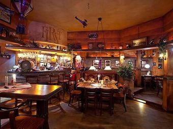 Restauracja & Pub First