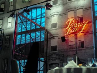 Piano Bar Restaurant & Cafe