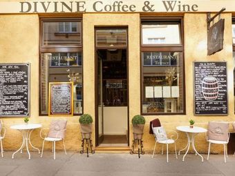 Restauracja Divine Coffee and Wine
