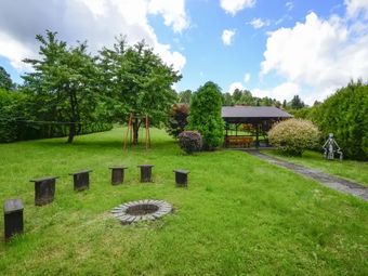 Pokoje Gościnne Pod Dębem