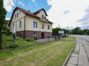 Pokoje Gościnne Pod Dębem