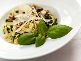 Pod Drewnianym Bocianem