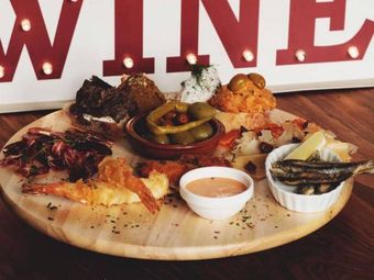 Winowajcy Tapas & Wine Bar 