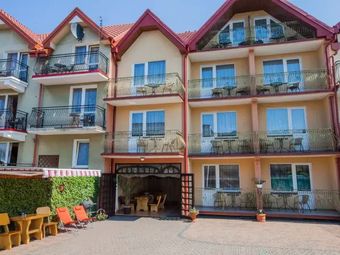 Agma - do plaży 550m 