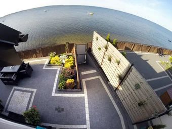 APARTAMENTY 5 metrów od MORZA w REWIE 