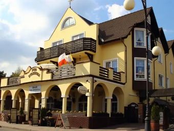 Pokoje Gościnne Pod Strzechą