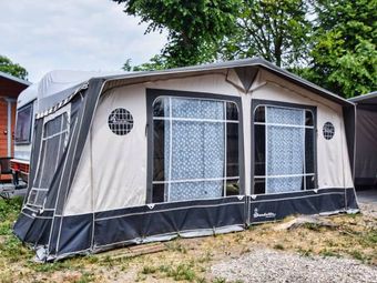 Camping Zacisze Pokoje i Apartamenty