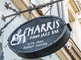 Harris Piano Jazz Bar