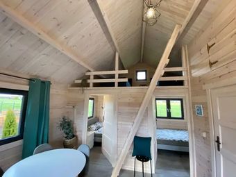 „SŁONECZNY ZAKĄTEK"