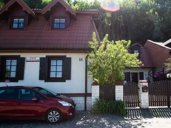 Pokoje Gościnne pod Zamkiem 