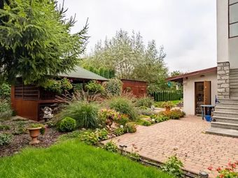 Pokoje z łazienkami Aura