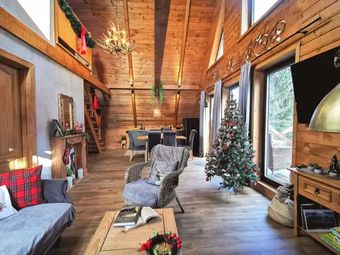 "Jodłowe Izby" Domki & Pokoje