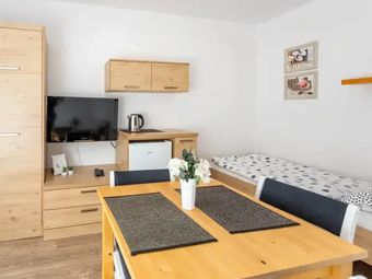 Pokoje Gościnne Lewandowski Wacław Morena