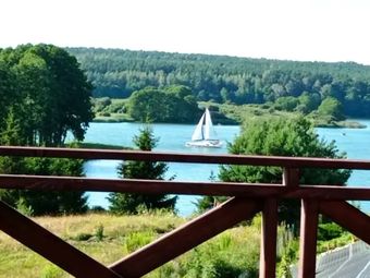 Domki z widokiem na jezioro, plaża, pomost, Ryn, Rybical