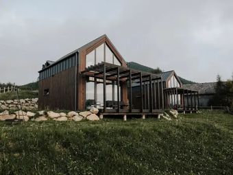 Folwark "Soblówka" Domki pod samym niebem