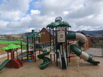 Motylowe Wzgórze Zawóz