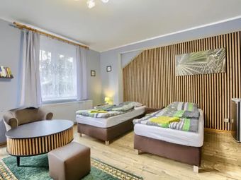 Zajazd Karłów Restauracja &Pokoje Gościnne