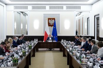 Polakom nie zależy na związkach partnerskich? Określili priorytety