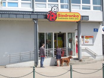 Tylko w piątek w Biedronce. Te osoby dostaną specjalne vouchery