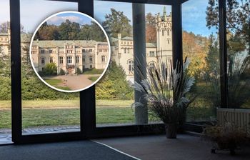 Próbuje sprzedać pałac. Bez skutku. Chce go tanio wynajmować