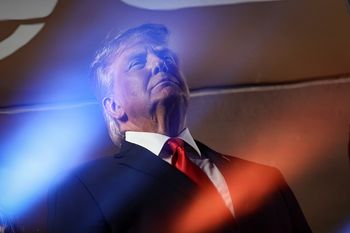 Rodzina Trumpa mocno się wzbogaciła. Śledztwo ujawnia, co im pomogło