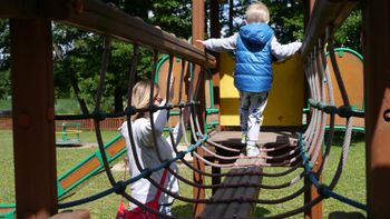 Ile kosztuje zbudowanie placu zabaw przy domu?