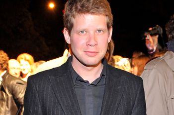 Starsza aktorka zawróciła mu w głowie. Mało kto pamięta ich związek