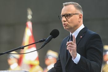 Duda o katastrofie smoleńskiej. "Nie jest jednoznacznie wyjaśniona"