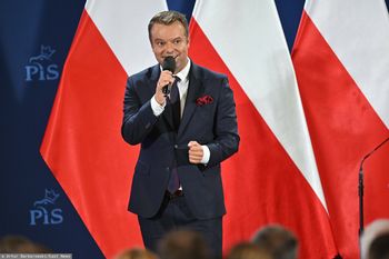 Trzęsienie ziemi w PiS na Dolnym Śląsku. "Wykluczeni radni zawieszeni"