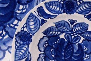 Fajans wraca do rąk mieszkańców. Wyjątkowe warsztaty z mistrzynią zdobienia we Włocławku