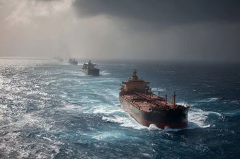 Strzały na jednym z najważniejszych szlaków świata. Kontenerowce ostrzelane w cieśninie Ormuz