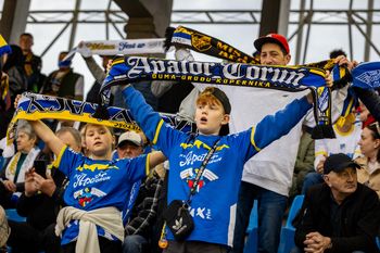 Motoarena ekspolodowała po ostatnim wyścigu. Pierwsza wygrana mistrza Polski