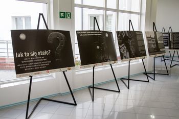 O ofiarach zapomnianych przez historię. Wystawa w ratuszu dostępna do 27 marca