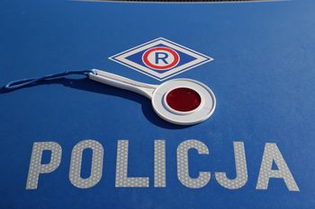 Policja szuka świadków zdarzenia drogowego na DW 744