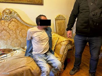 Wnuczek potrącił ciężarną – klasyczny przekręt na 120 tysięcy złotych. Para oszustów w areszcie