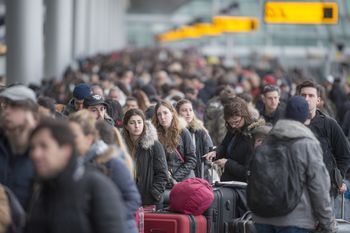 Wielkanocny chaos w przestworzach: strajk obsługi naziemnej paraliżuje hiszpańskie lotniska