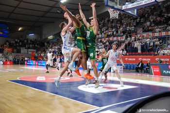 Anwil wygrał ważny mecz. Zastal postraszył w końcówce, ale Hala Mistrzów znów cieszyła się ze zwycięstwa