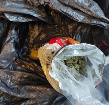 16-latek zatrzymany za posiadanie i sprzedaż marihuany. Sprawą zajmie się sąd rodzinny