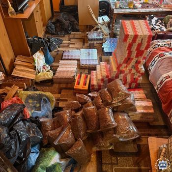 Nielegalne wyroby tytoniowe zabezpieczone w Starachowicach. 73-latek z zarzutami