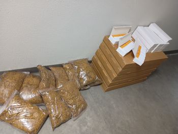 Akcja kryminalnych w Sierpcu i Żurominie. Tysiące paczek bez akcyzy