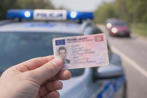 18-latek pędził 112 km/h w terenie zabudowanym. Szybko stracił prawo jazdy